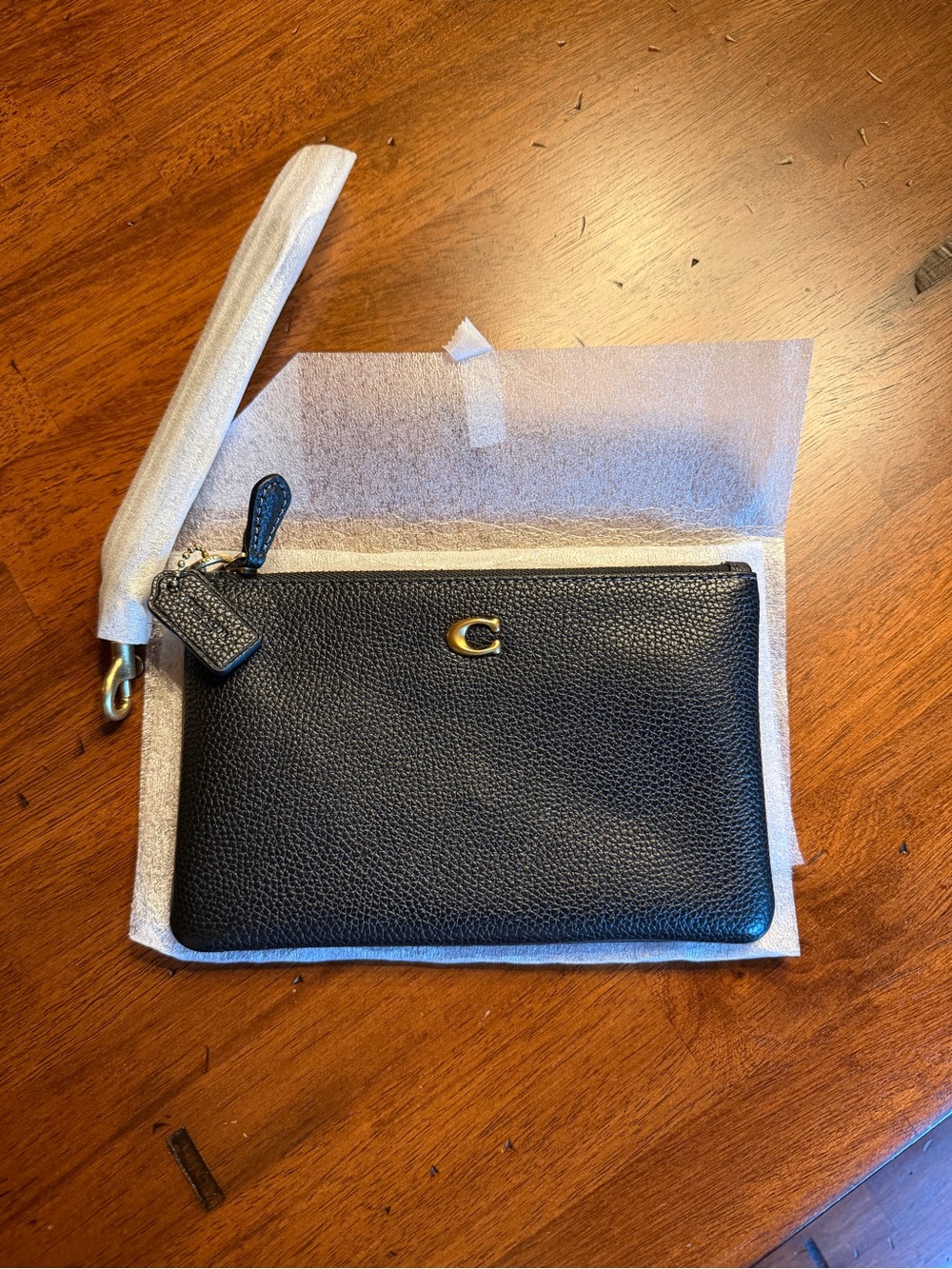 Coach NEW Black Pebbled Leather Wristlet Clutch Phone Bag Gold C Accent Hang Tag